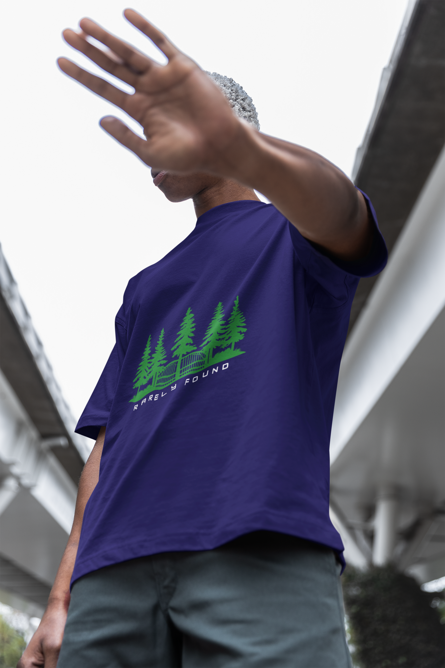 Oversized Drop-Shoulder Graphic T-Shirt – Nature & Forest Print Unisex T-shirt