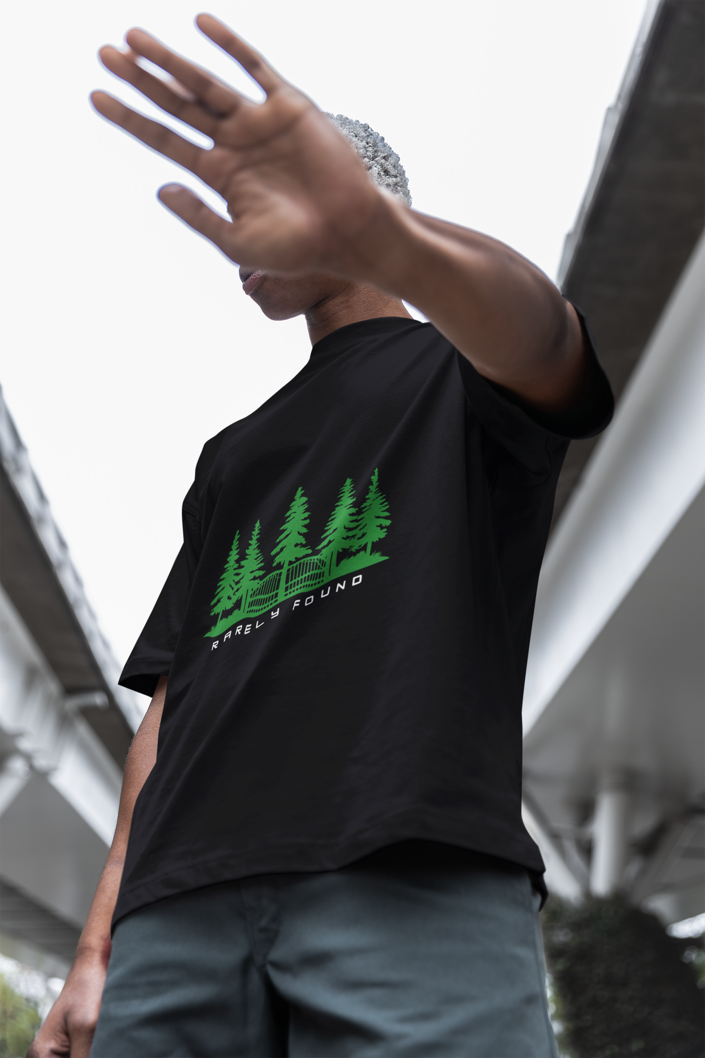 Oversized Drop-Shoulder Graphic T-Shirt – Nature & Forest Print Unisex T-shirt